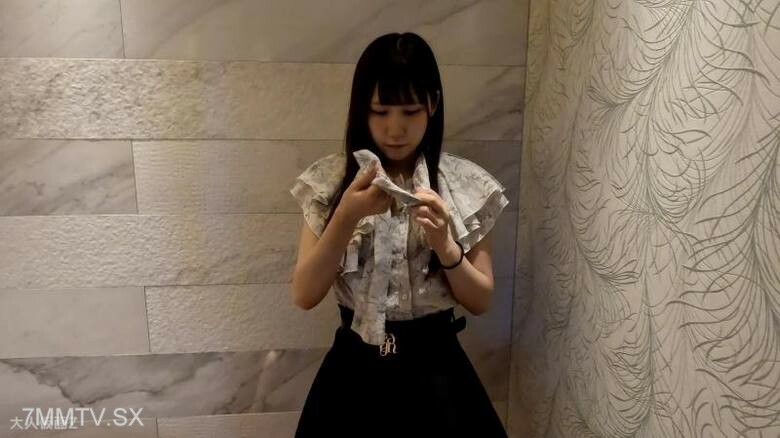FC2-PPV-4510482 MOMO(21)美女按摩店店员光头日本烟熏电动按摩器在线观看