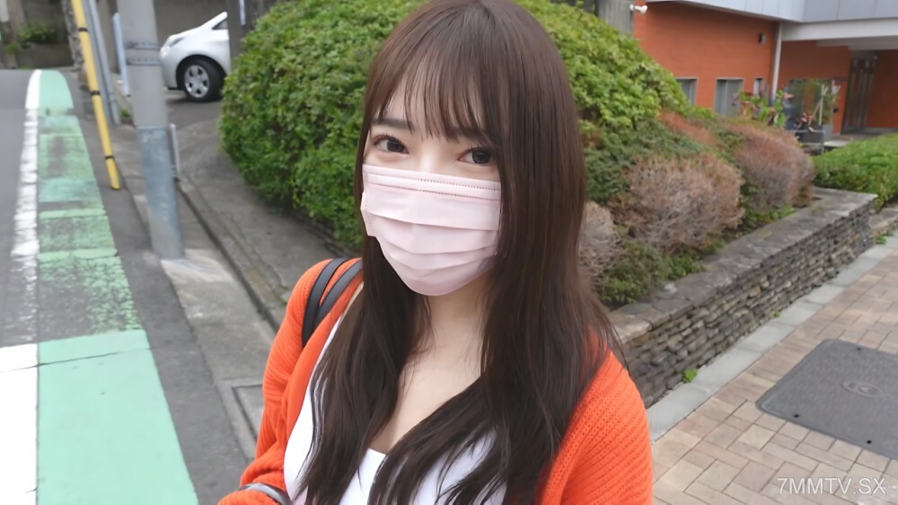 FC2-PPV-4542711 【无谓的放弃！ 】令人印象深刻的方法很可爱！一个有知识、有快感的文艺女人！ 【澪（24）】【可用复习福利】在线观看