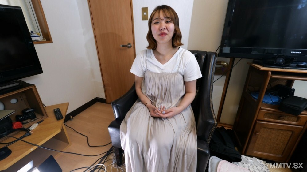 FC2-PPV-4543425 CP0300 普通模型雕像在线观看