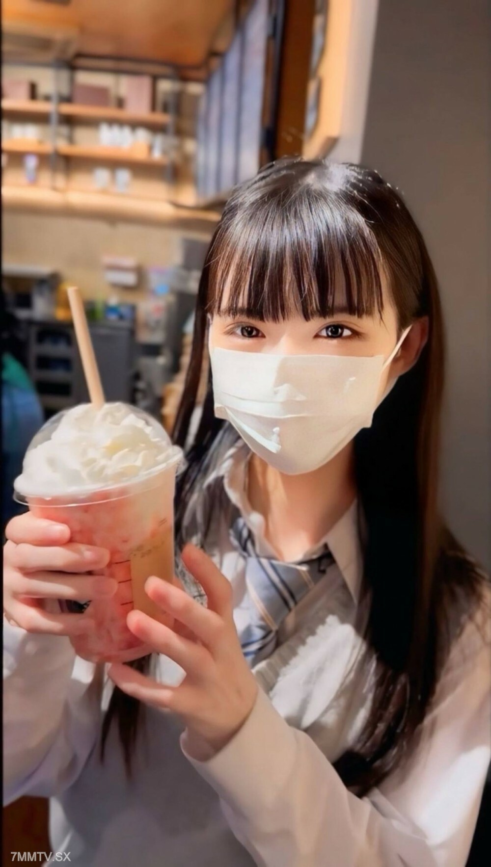 FC2-PPV-4545625 18岁学生中出第二轮在线观看