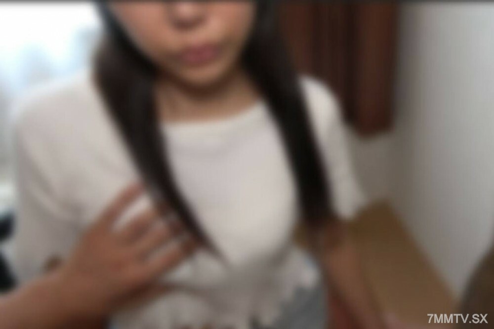 FC2-PPV-4546104 [脸][中出]吃喝的人、已婚的女人、靠某种社群网路服务（SNS）生活的女人将无法偿还债务。在线观看