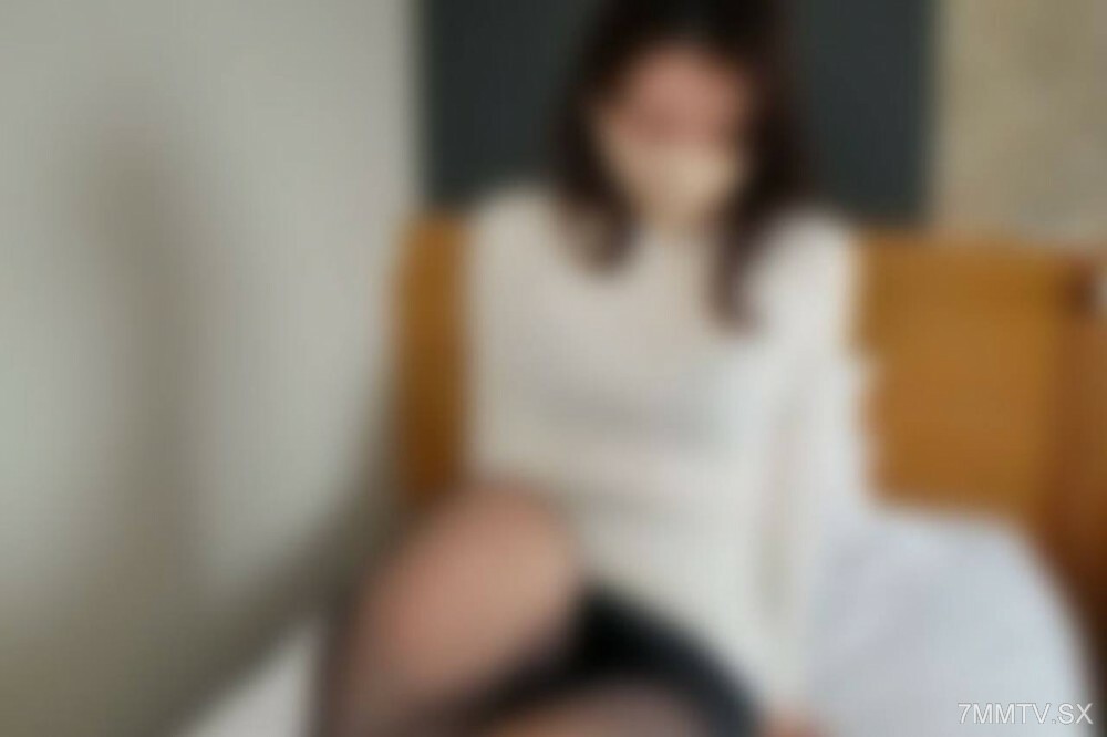 FC2-PPV-4546839 【真实故事】黑暗面“债务、黑丝袜…”在线观看