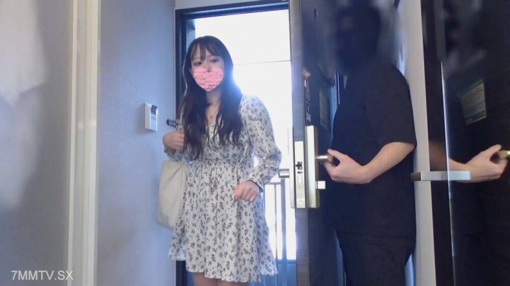 FC2-PPV-4552551 巨乳G罩杯OL1**，Root请求，我在NN的生殖器里，释放了很多生殖器。在线观看