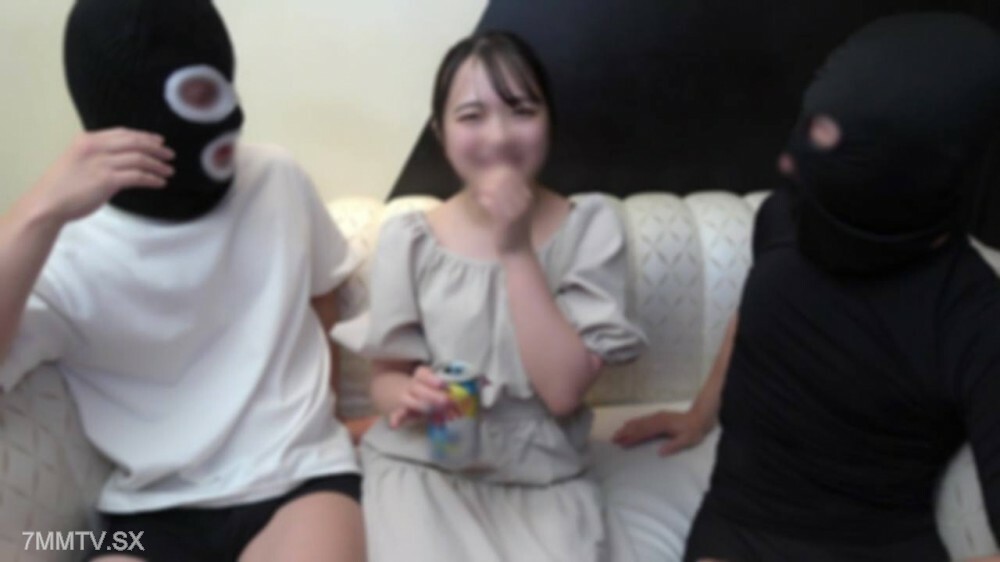 FC2-PPV-4556143 漏水的喷泉速度呈白色，清爽。在线观看