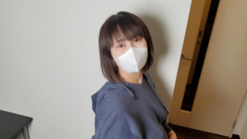 FC2-PPV-4595509 *1/5(週日)之前半价!她是素人**大学生,十九岁**,正在上中学!在线观看