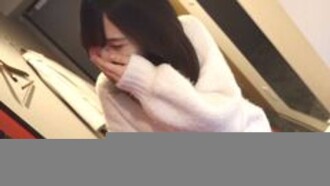 【無修正】【顔出し】波瑠似のおっとり綺麗系スレンダー美女りさちゃんの恥じらう姿に硬直キモおじチンポ怒りのピストン。中出しを拒むりさちゃんに濃厚白濁孕ませ汁**種付け完了。