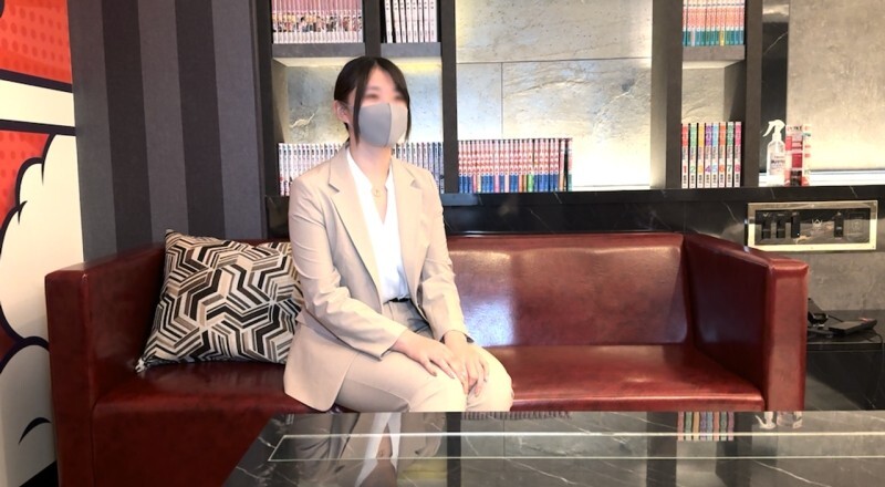 FC2-PPV-4625589 真正的素人首次登场！我很享受在机场将遥控振动器插入一位年底回家的 D 罩杯新毕业办公室女士体内的乐趣。在线观看