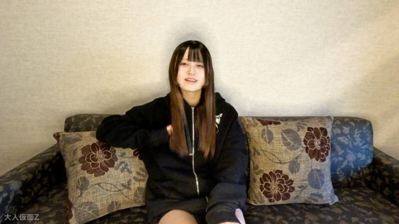 FC2-PPV-4639727 【素人初拍】空（18岁）164cm49kg性感敏感的身体。在线观看