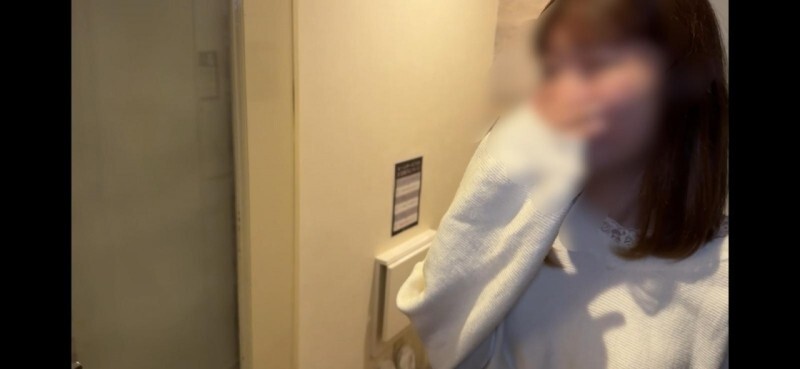 Eine Zusammenstellung! Ein 4er-Gruppensex einer sexuell frustrierten masochistischen Flugbegleiterin!? Der dritte Film在线观看