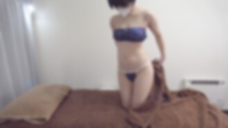 Sale on new products at half price until 4/18! [No/Namahame] A girl with a great figure and a pure and innocent personality came to the store. She's nervous because it's her first time having an oil massage.