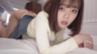 FC2-PPV-4666051 5/1 前 990 分♡ [厚臉皮/短篇] 隔壁那個整潔乾淨的女孩又來拜訪了，因為她性生活受挫，所以我把精液射進了她那小小的、剃光的陰戶裡