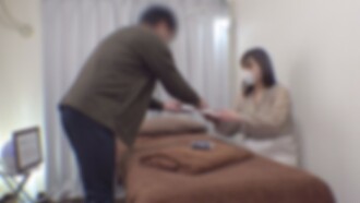 FC2-PPV-4670482 新品半價促銷，截止至 4 月 27 日！ [未經審查/原始性愛] 附近一家 **** 商店工作的一位非常漂亮和性感的妻子在促銷期間來到商店。