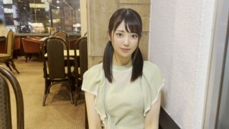 FC2-PPV-4674180 【傑作】負責人氣青春雜誌創刊號封面及開篇寫真集的超清純模特兒素顏登場。令人震驚的第二輪中出素人性愛視頻，緊急發布。 ★僅存庫存★