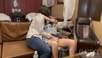 FC2-PPV-4698279 #21 強迫美麗的日本眼鏡女孩中出│GLASSY'S