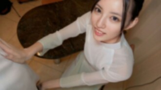 FC2-PPV-4721322 [无码] 身材苗条的美女，拥有最强的视觉衝击！她穿着浅井紧身衣，美貌爆棚。吞嚥、大量颜射、中出，共三部。 *额外高清画质