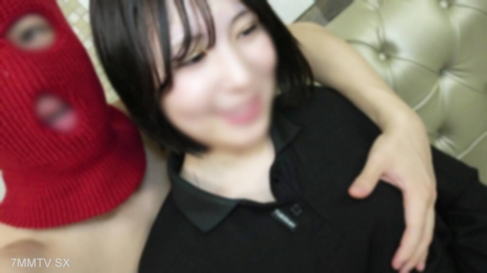 FC2-PPV-4742946 FC2-PPV-4742946 清凉清爽，拥有理想的水平光泽，白皙的肌肤，健康美丽的裸体。一罐蜂蜜渗透进汗水、水分、性爱动作，最终呈现一幅美丽的愉悦画面。上裕斗戏剧性、紧张刺激、爆炸性的性爱体验。这有什么大不了的？