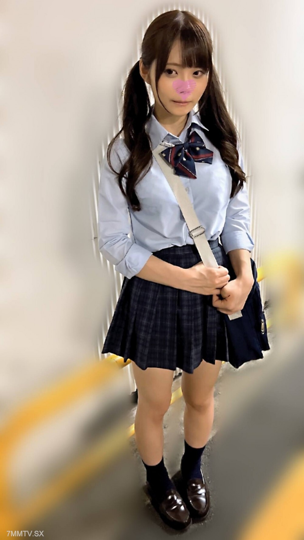 FC2-PPV-4769447 FC2-PPV-4769447 超情色拉长美屁眼美乳位子日本肌肤情色影片| FC2内部市场