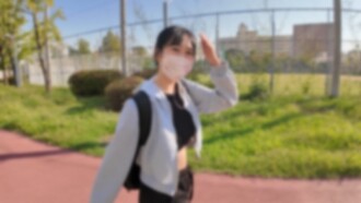 FC2-PPV-4780484 【11月5日截止990點】【初拍】感性和個性都超群的田徑部少女。比賽前，她用大屌放鬆自己靠跑步鍛鍊出來的緊實美臀。 【好爽啊……】陰道深處被插入，小穴被授精，發出呻吟聲。