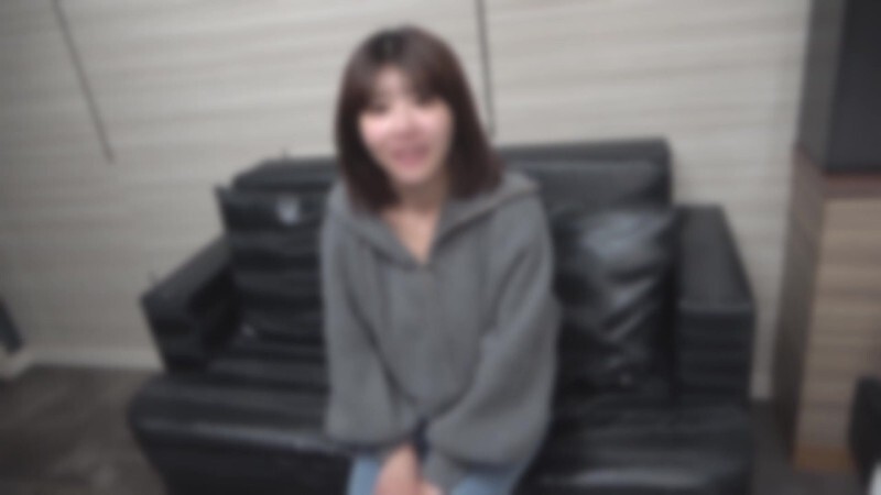 【初撮り】オトコ日照りの美人ＯＬの秘めた性欲。固いチンポで恥じらいを忘れキレイなカラダを見せつけイキまくる。