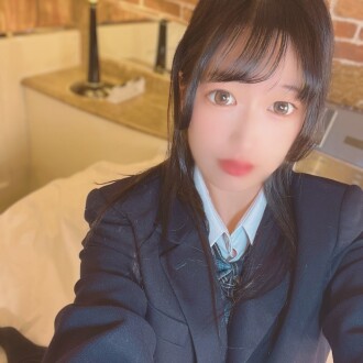 FC2-PPV-4855120 【AF 春季首秀 x WBC...我被那玩意儿惊呆了】18岁的Kana-chan，只和一个人发生过性关係，是“业余六块腹肌苗条身材”的代表人物，第一次见到那么大的阴茎，她被吓了一跳。一起来欣赏这位神奇的业余女孩Kana-chan的第一次AF体验吧。