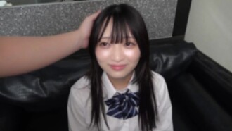FC2-PPV-4867757 【未公開的秘密影像】一段絕密影像顯示，一位美麗清純的偶像新人制服被一個骯髒男人的陰莖玷污！課程結束後，她美麗的身體和陰道充滿了大量的精液。