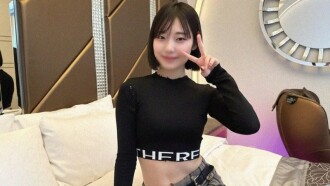 FC2-PPV-4869117 1490pt 截止到24号！ ！ 【首发】*早鸟特惠 - 新人发掘！ 「首次个人写真」 白皙纤细的美女/敏感的私处会不受控制地高潮痉挛。她带着颜艺表情乞求道：“啊啊啊，用力点！！”