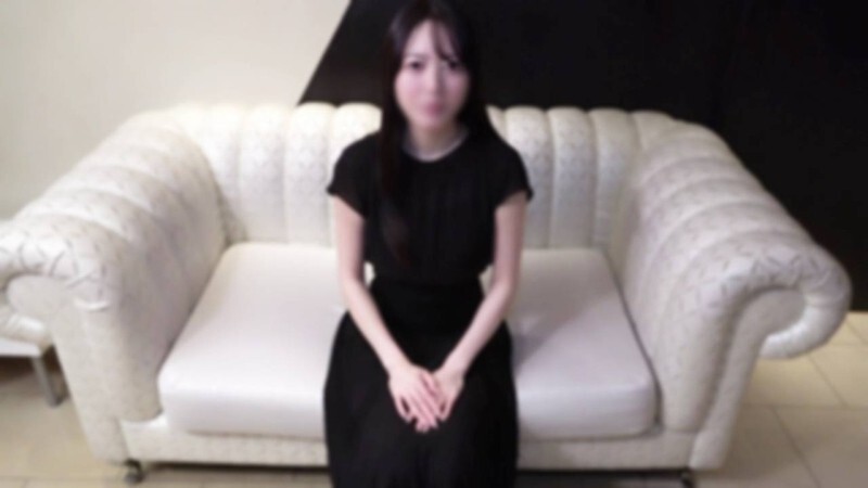 【첫 촬영/호화 특전】아름다운 색백 슬렌더인 피아노 강사. 부끄러워하면서도 얼굴을 붉히고, 어른스러운 에로스와 아름다운 헐떡임의 음색.