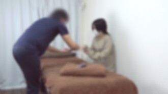 FC2-PPV-4880440 ♡4月29日前半价！ 【无/几乎无内射】一位之前咨询过我们关于阴毛去除的顾客回来后，阴毛反而更浓密了。她阴毛吸收的费洛蒙真是太神奇了！