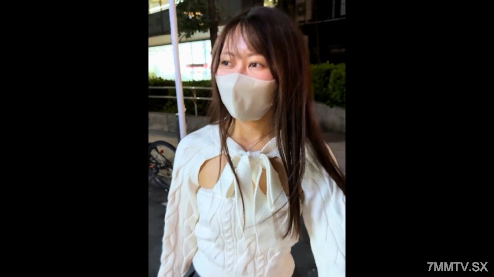 相是小智的偶像系田徑美女與全力兩連發內射性交。拿起纖細的身体巴砲性交