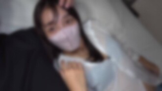 FC2-PPV-4884974 她的曬痕真性感！ 【無套】【內射】一位有男友但性經驗不多的美女，曬痕性感，我背著她和她男友偷情，在她體內射精。我用振動器讓她在傳教士體位下達到高潮。 *附贈額外內容