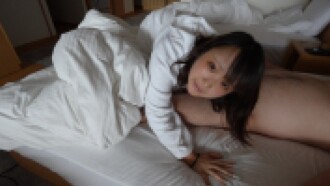 FC2-PPV-4900535 【首次光臨享7折優惠 - 生日當天 ♡】0356_006 20歲的Ema-chan，懷孕34週零2天，終於在超級重口味、殘酷的溫泉營地裡生下了寶寶，還被射了一身精液 - 第二部分
