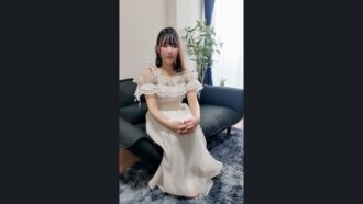 FC2-PPV-4980795 FC2-PPV-4980795 與受過高等教育的年輕女士發生無保護性行為！ ！下午課外活動，與一位畢業於名牌大學的補習班老師持續無保護性行為。
