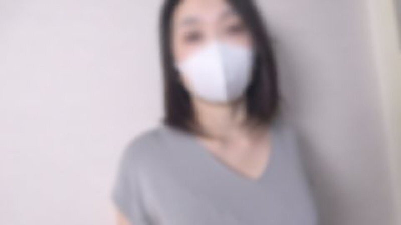 FC2-PPV-4981012 FC2-PPV-4981012 ♡10月4日前半價【不，完全業餘，未經剪輯的射精】我在社交媒體上認識了一位擁有G罩杯乳房和豐滿陰唇的可愛妻子，我用堅硬粗壯的陰莖猛擊她的陰蒂和巨乳，她發出愉悅的尖叫！