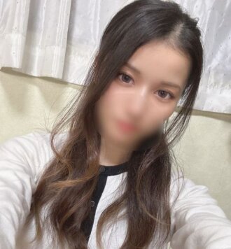 FC2-PPV-4983378 FC2-PPV-4983378 【完全業餘】苗條美女被猛操並射精在體內。需評論獎勵 → 她先用振動器刺激自己，然後被巨根反覆刺激得扭動身體，最後被猛操並射一臉精液。