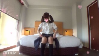 [Personal shooting] 20-year-old Koto-chan x raw vaginal cum shot ☆ Climax while cramping with a large amount of ejaculation inevitable pregnancy "It's too deep ♥"