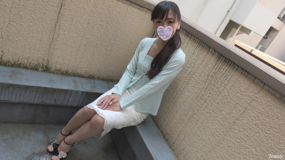FC2-PPV-604817 FC2-PPV-604817 【个人拍摄】43岁纯真学妹苗条美女与生松鼠集体饮酒