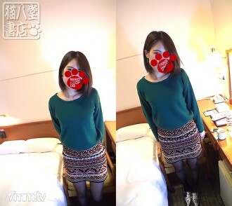 FC2-PPV-752302 （第一次拍摄）对 Minami-chan 的原始阴道暨拍摄，一个纤细而敏感的拉丁乳头！！（套装版）