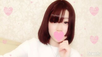 [3P diangkat] 19 tahun ☆ Paipan Loli Anak perempuan yang tidak bersalah "Saya suka slang batang ... ♥" Berganda batang pertama dalam hidup saya basah dengan seorang lelaki muda yang semakin meningkat dan jatuh sepenuhnya W Blow Handjob ☆ Seorang gadis pemalu membangkitkan keinginan seksual dan tiba-tiba berubah eksploitasi air mani [Tiada moza] Bonus Dengan buku foto