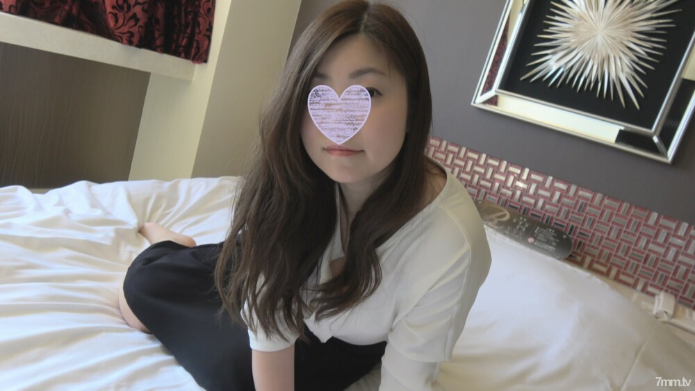 【個人撮影】しのぶ33歳　欲求不満の肉感的グチョ濡れパイパン奥様に大量中出し