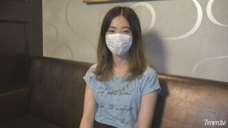 ★First time shooting☆28-year-old office lady Nana-chan! ☆I was blown away by her tightest pussy♥I was so excited by my first creampie! ※High-quality zip included★Bonus for review★