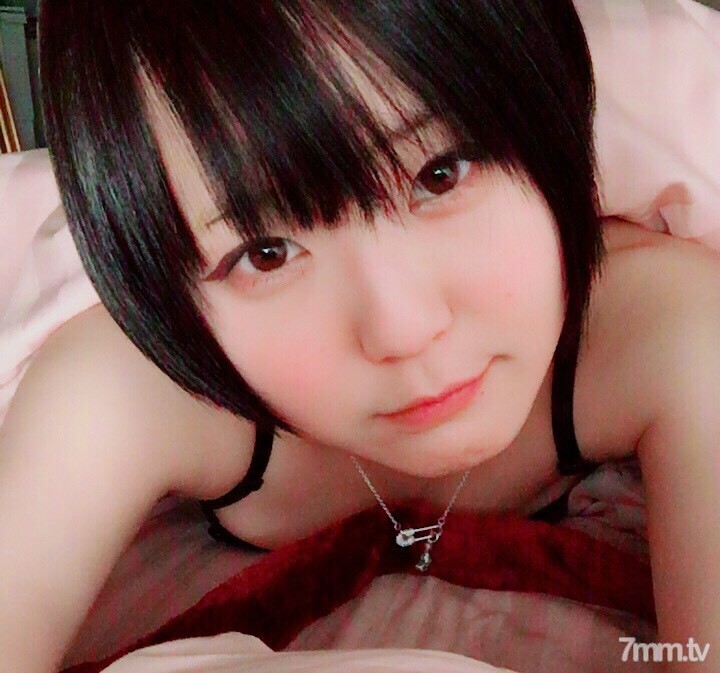 【룩스 신】18세 뒷모습 미소녀 오프파코 영상 【개인 촬영】재판매 할인