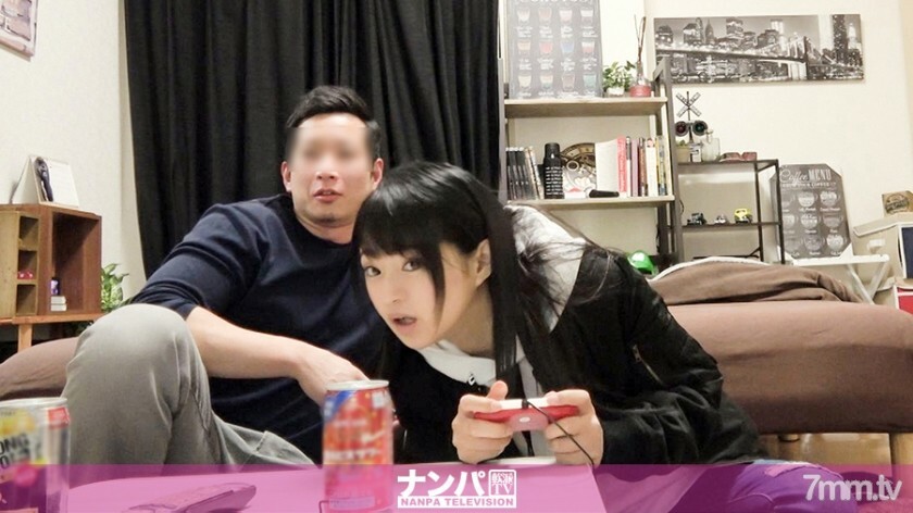 GANA-2002 GANA-2002 在100战的南帕老师的枪房，带来SEX隐藏射击114即使有男朋友，也要去男人家！虽然她讨厌它，但她被告知并立即用指法摔倒！如果你注意到它会弄湿床的淫秽性爱！
