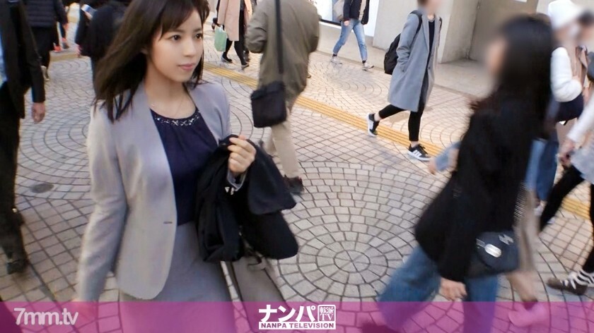 진짜 연파, 첫 촬영. 1322 신주쿠에서 찾은 인기 좋은 이름의 미녀 「레이와」씨♪술에 취해 호텔에 데리고 들어가 스타킹 찢어 호쾌한 물총 ♪ 날씬한 체형이 돋보이는 서 백은 필견! !