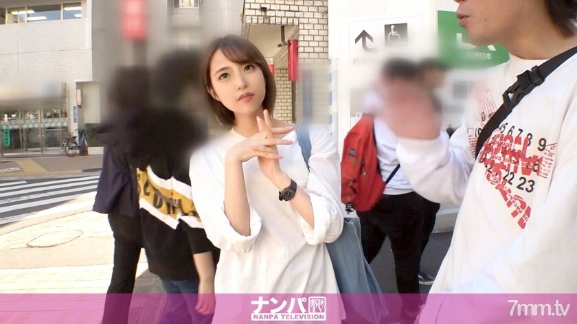 マジ軟派、初撮。 1422 人通りの少ない板橋で見つけたのは…ショートパンツにショートヘアのアクティブ系JD！「学校の単位がヤバい！！」急ぐ彼女を引き止めて、ホテルへ連れ込みエッチなイタズラを敢行！恥ずかしがる彼女の目の前に勃起チ●ポを見せてみた結果…！？