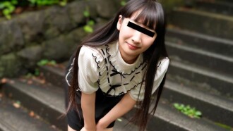 Une prostituée avec une poitrine généreuse (bonnet G) ! La scène de fellation dont on parle est incroyable.