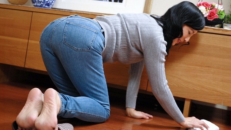 PACOPACOMAMA-050124_100 拥有皮塔麵包屁股引诱男人的管家在线观看