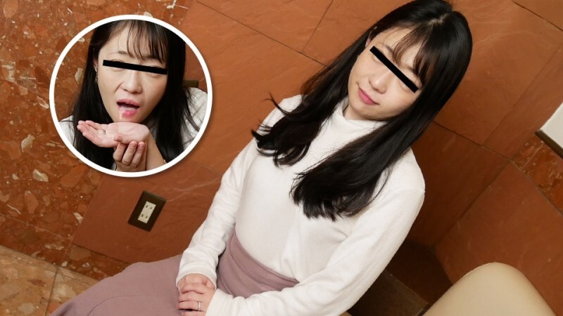 PACOPACOMAMA-110825_100 吞嚥家庭主婦 143 - 瞞著丈夫持續吞嚥 - - 小泉摩櫻