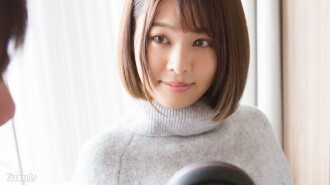 POK-001 POK-001 美丽的乳房摇晃奇闻趣事 H / Ayu