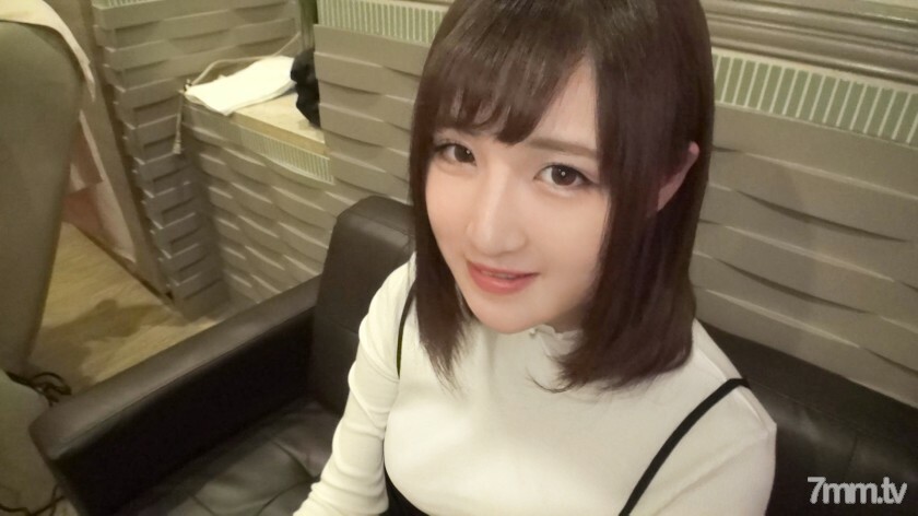SIRO-3787 SIRO-3787 【第一枪】网络AV应用→AV体验拍摄952娃娃脸丰满美少女“尤里”酱！钉在胸罩外面的超然美大山雀！ !!与演员姬●宝彻底删除难忘的前男友♪