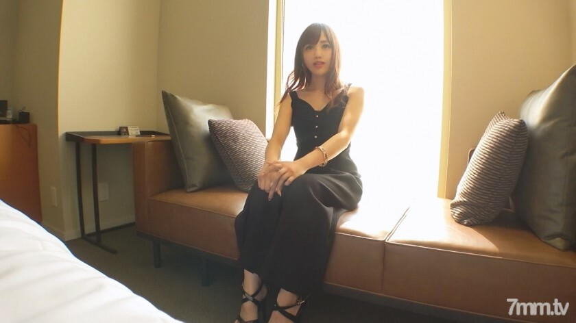 SIRO-3894 [第一枪] [关西方言gal] [美白模特身材] 大气明亮的业余gal。事实上，我的经验很少。我仍然对我有生以来第一次这样做的经历感到惊讶。网上AV应用→AV体验拍摄1032在线观看